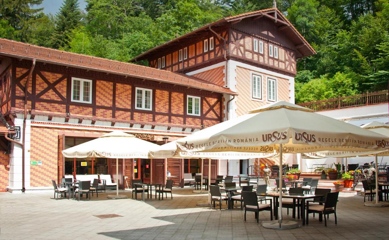 Hotel Bastion Sinaia Exterior foto